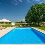 Villa Spacious Country With Private Pool *