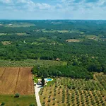 Villa Spacious Country With Private Pool