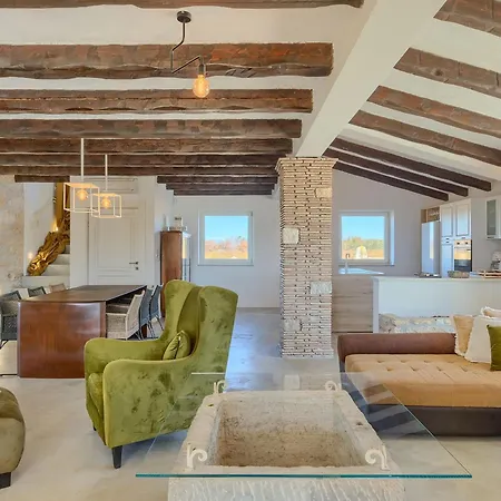 Vila Spacious Country With Private Pool Tar-Vabriga