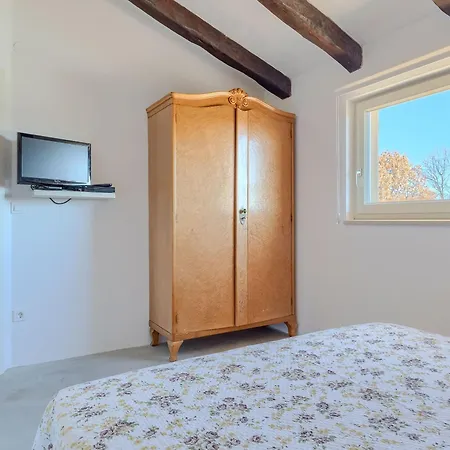 Spacious Country With Private Pool * Tar-Vabriga
