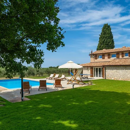 Spacious Country With Private Pool Villa Tar-Vabriga