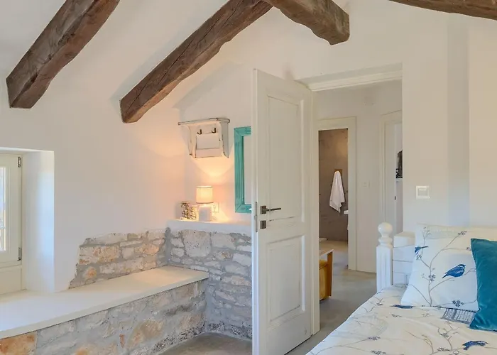 Villa Spacious Country With Private Pool *